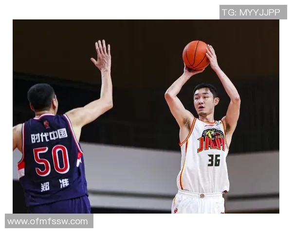 深圳羽毛球队在世锦赛积分榜上以96分稳居第一名展现强劲实力