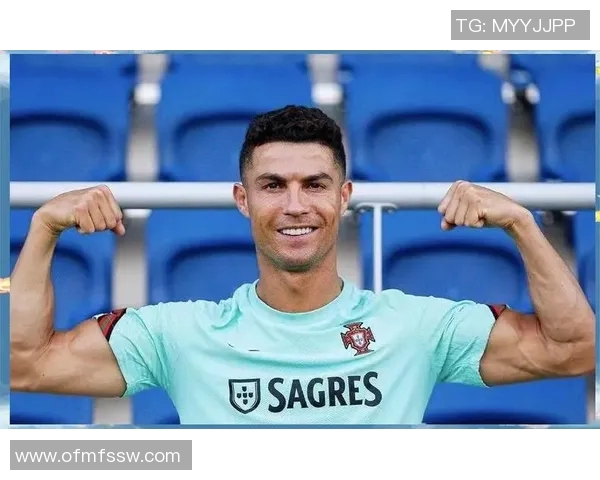 猜猜这位足球明星是谁他在绿茵场上的传奇故事与辉煌成就